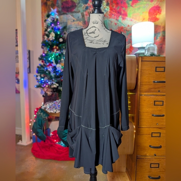MC Planet Dresses & Skirts - Black Babydoll Dress (Sz 14)